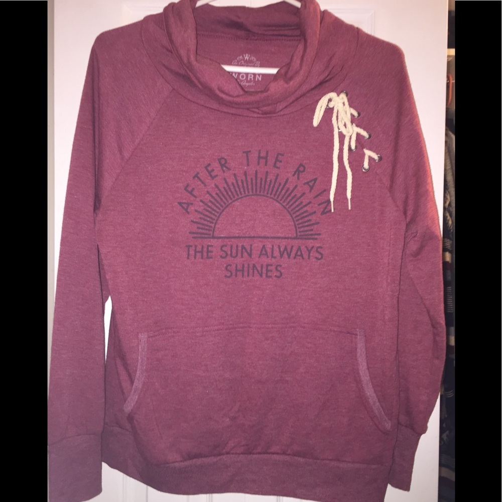 Well worn brand Los Angeles long sleeve top